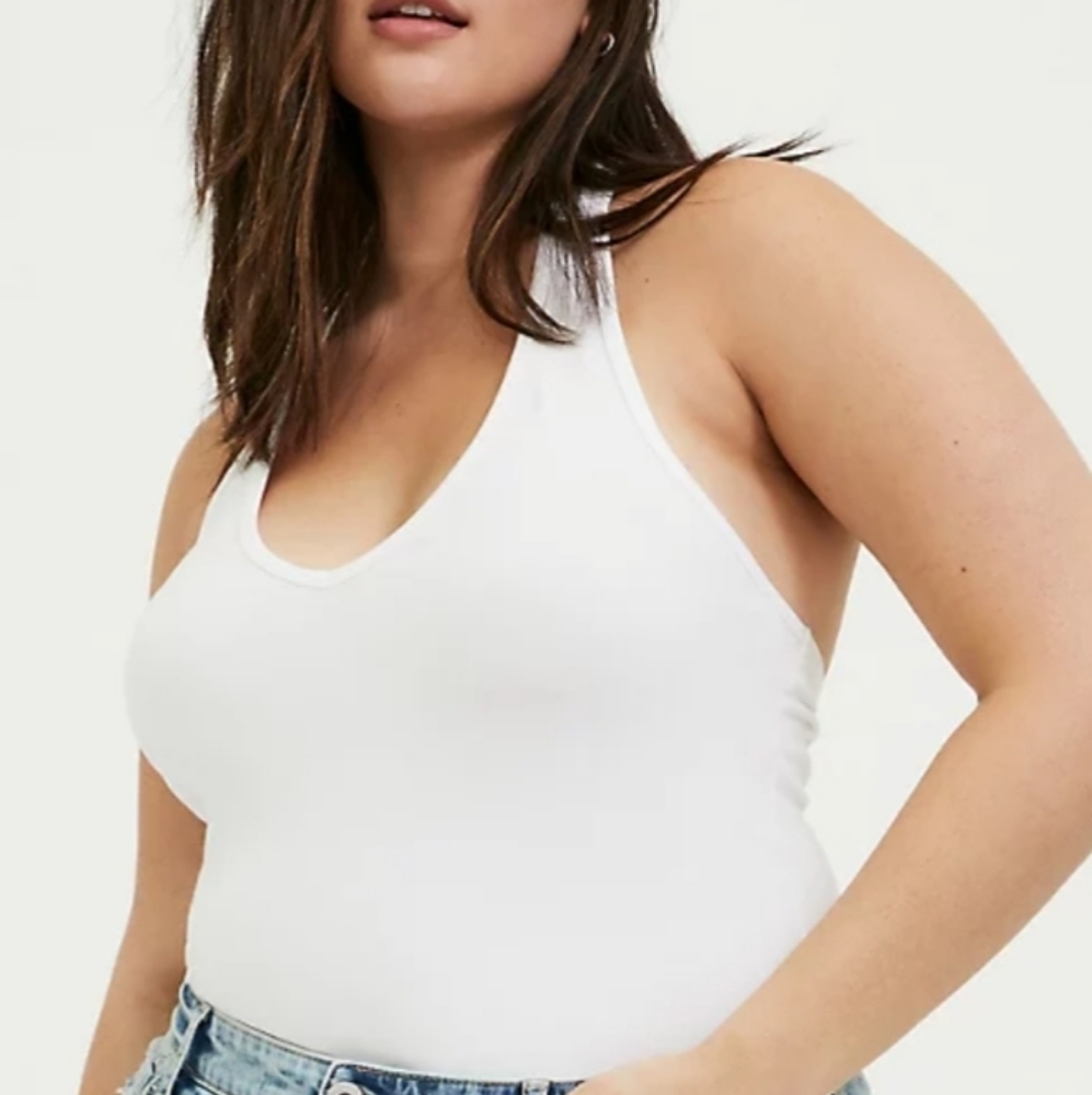 Torrid Bright White Foxy Halter Top Size 2 (18/20)